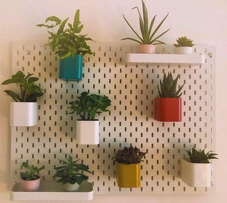 Casa De Amor White PegBoard Set With Ready Made Combination of Accessories