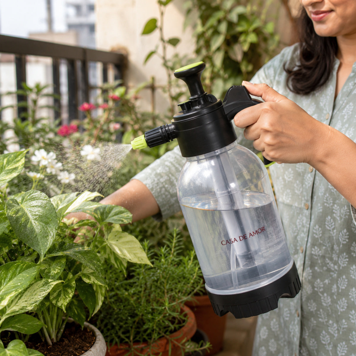 Casa De Amor 2L Pressure Spray Pump with Adjustable Nozzle, Transparent Compression Sprayer Bottle for Plants, Leak-Proof